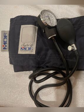 Classic Aneroid Blood Pressure Monitor - MDF